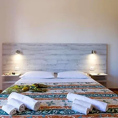 Hotel Limoneto 3*