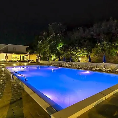 Limoneto Hotel