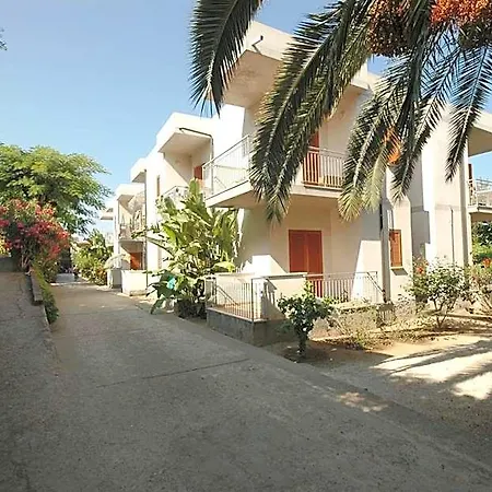 Limoneto Hotel