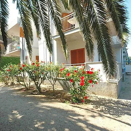 Limoneto Hotel 3*